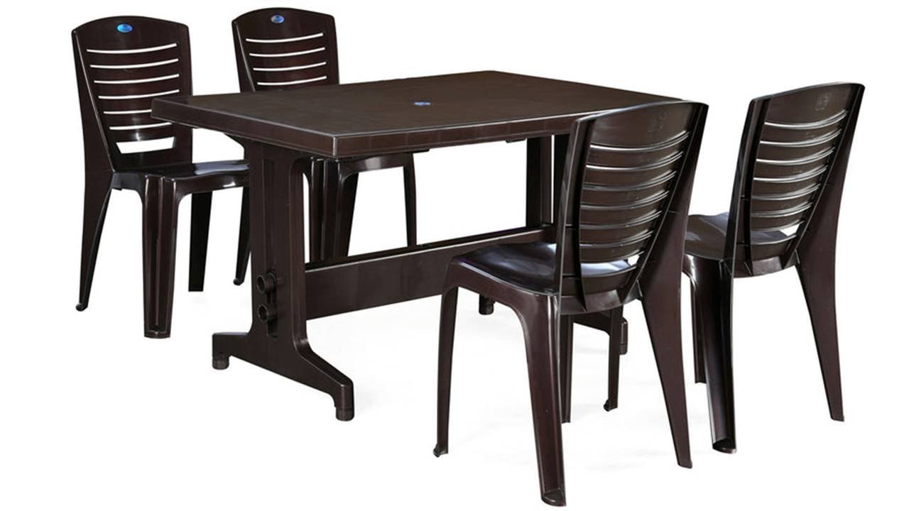 Plastic Dining Table